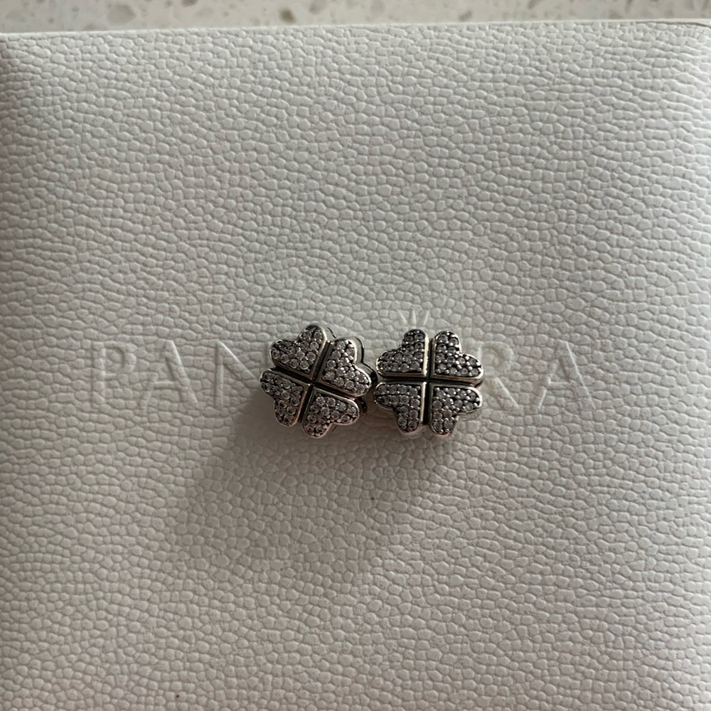 Authentic Pandora Heart Petals clips